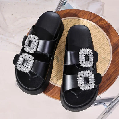 Claquette Orthopédique Femme avec Boucles Carrées Argentées