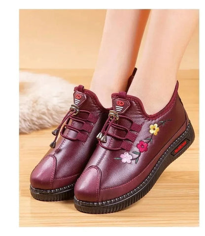 Botte Orthopédique Femme Courte à Lacet en Simili Cuir