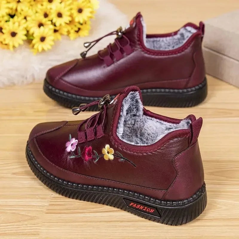 Botte Orthopédique Femme Courte à Lacet en Simili Cuir