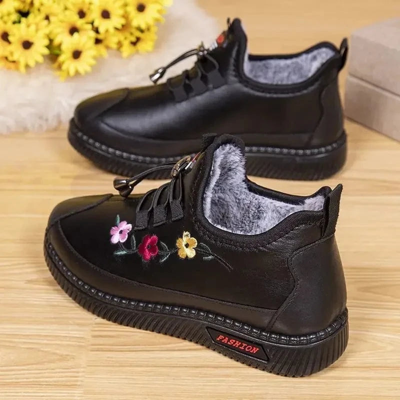 Botte Orthopédique Femme Courte à Lacet en Simili Cuir