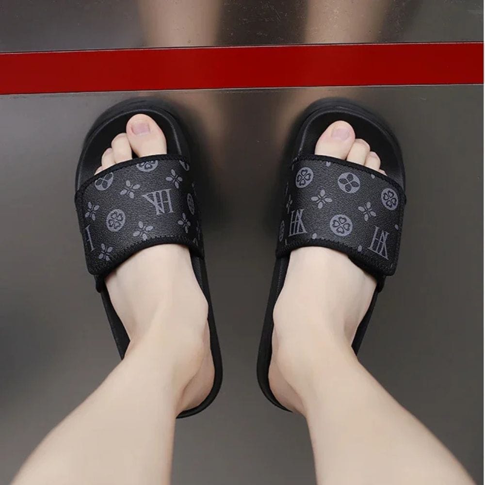 Claquette Orthopédique Homme en Similicuir avec Des Motifs
