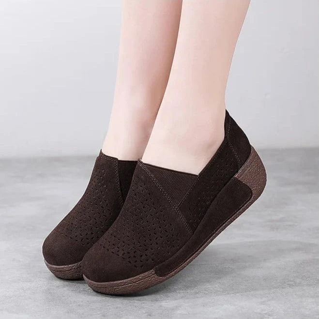 Mocassin Orthopédique Femme Ajouré et Élégant