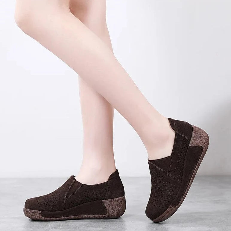 Mocassin Orthopédique Femme Ajouré et Élégant