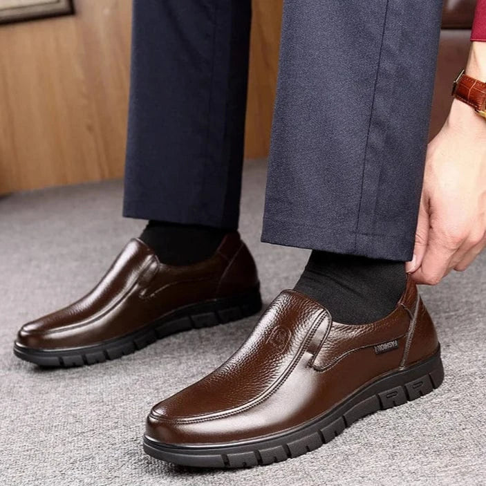 Mocassin Orthopédique Homme Élégant et Marron Foncé