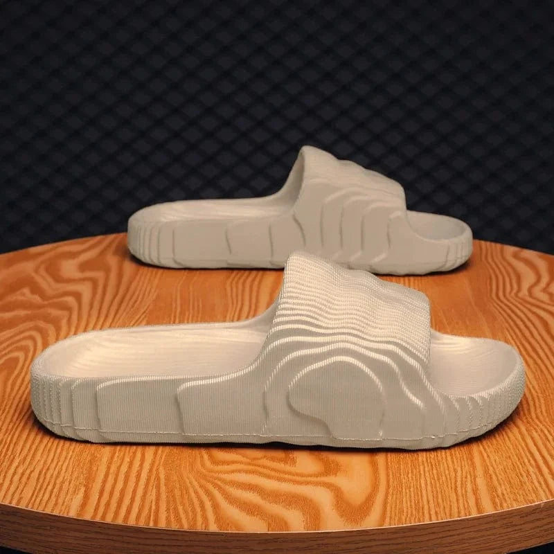 Tongs Antidérapantes Texturées pour Homme