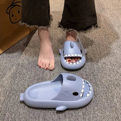 Tongs Orthopédiques en Forme de Requin pour Homme