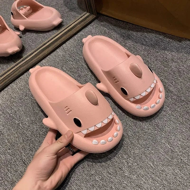 Tongs Orthopédiques pour Femme en Forme de Requin